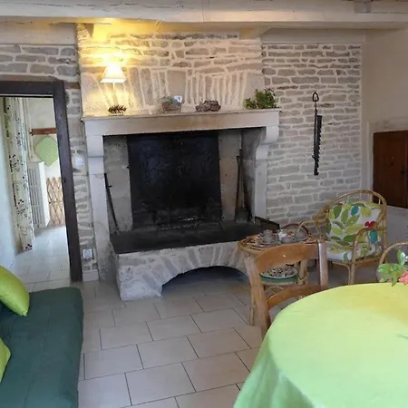 La Maison De Gabrielle Holiday home Giey-sur-Aujon